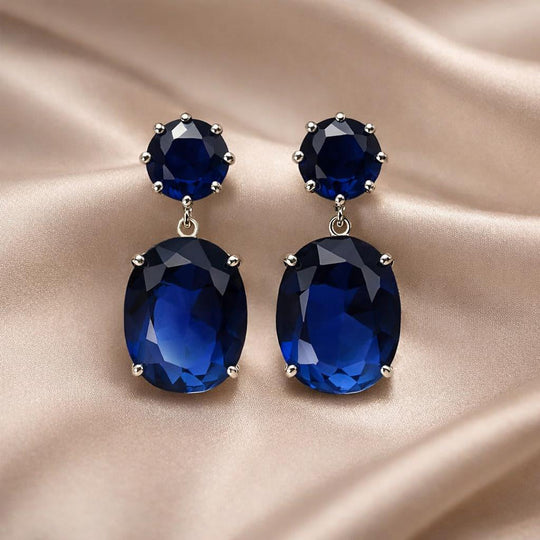 Boucles d'oreilles en or blanc avec zirconia majestueuse