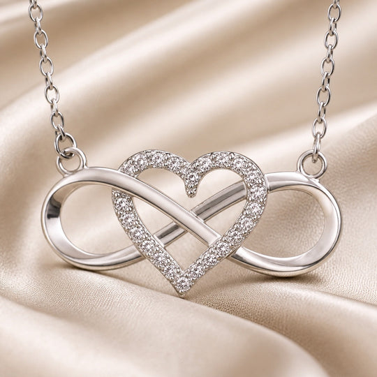 Pendentif Cœur Infini en Or Blanc avec Collier
