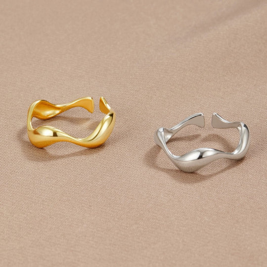 Bague vague en or 18K