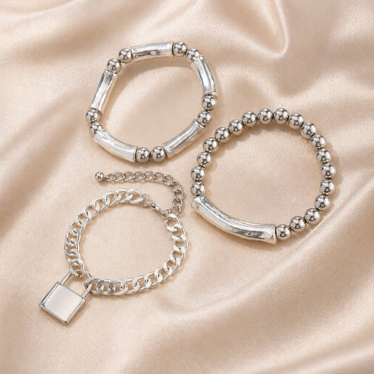 Collection de Bracelets avec Perles en Or Blanc et Fermeture Style Punk