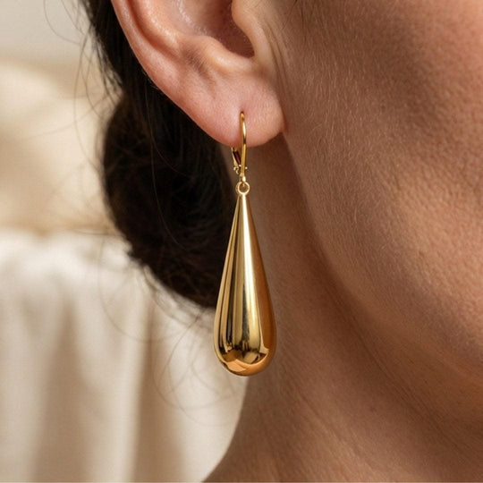 Boucles d'oreilles longues en forme de goutte d'eau somptueuses