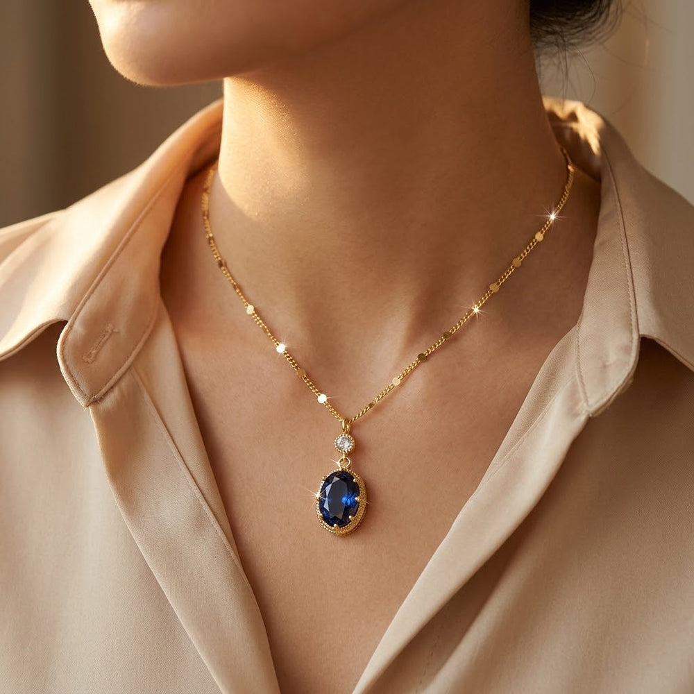 Collier Pendante Ovale en Or et Saphir