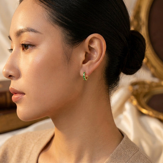 Boucles d'oreilles créoles en or émeraude