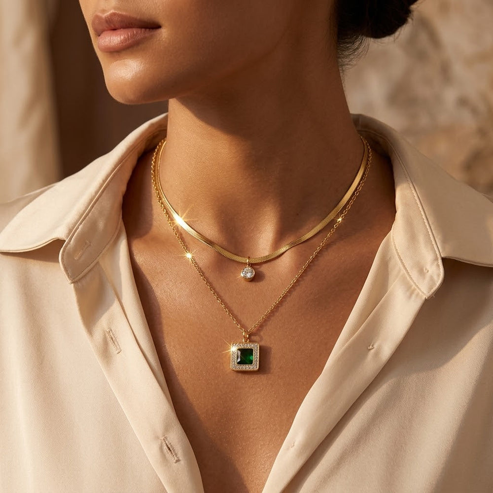 Collier superposé en or et émeraude