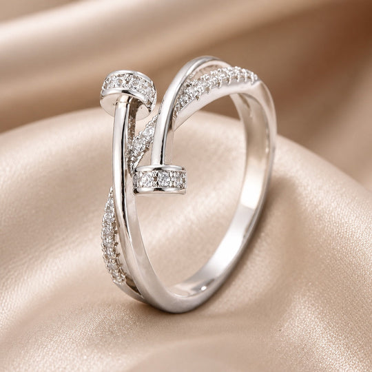 Bague croisée en or blanc avec zircones