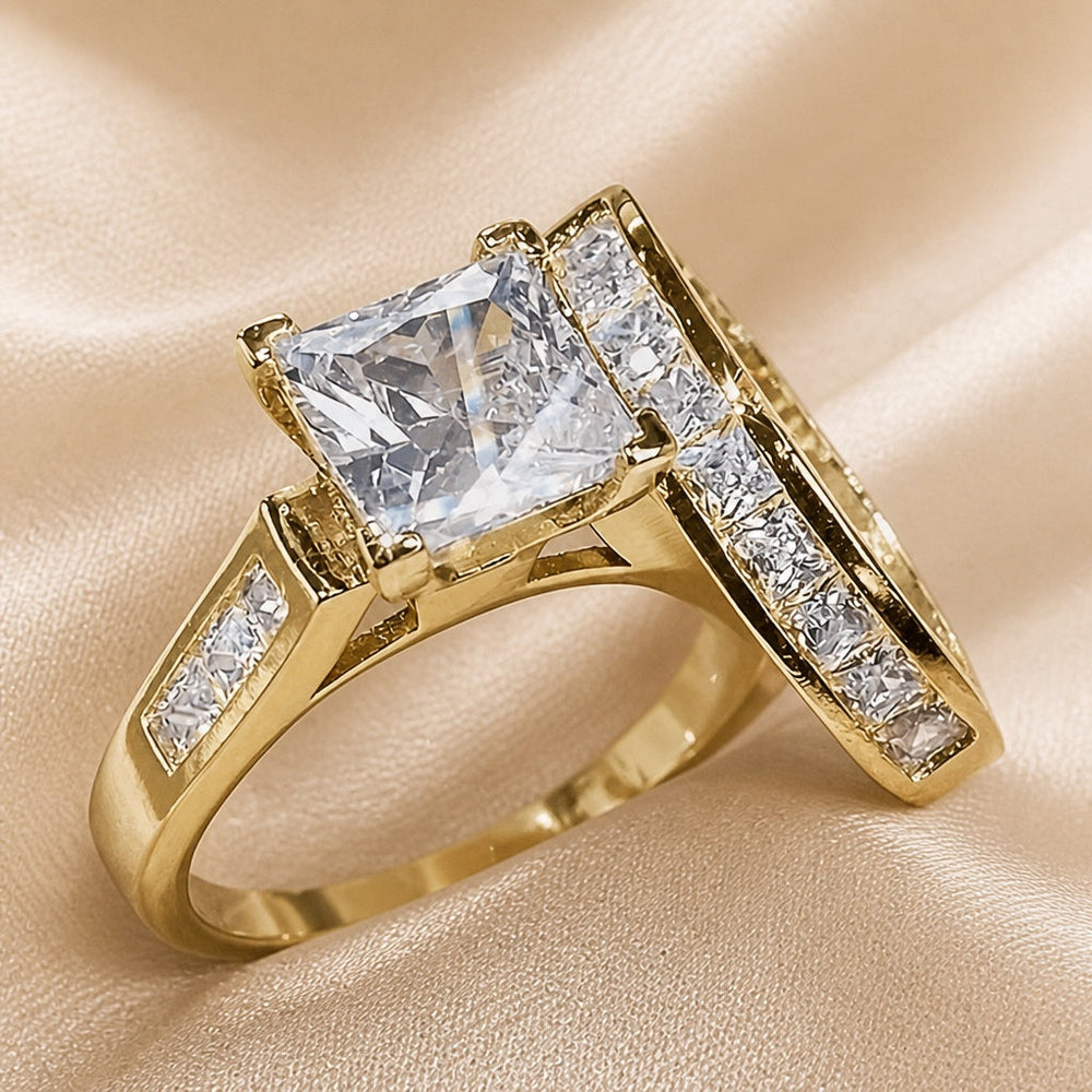 Bague en or blanc et zircon cubique carré