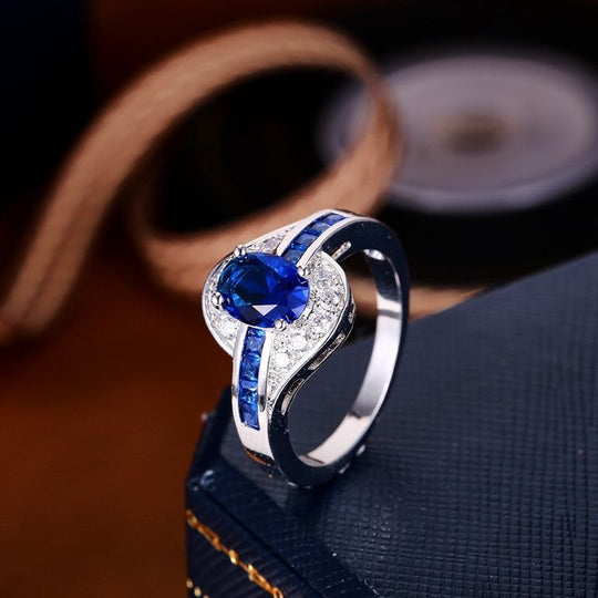 Bague fluide en saphir | Or blanc