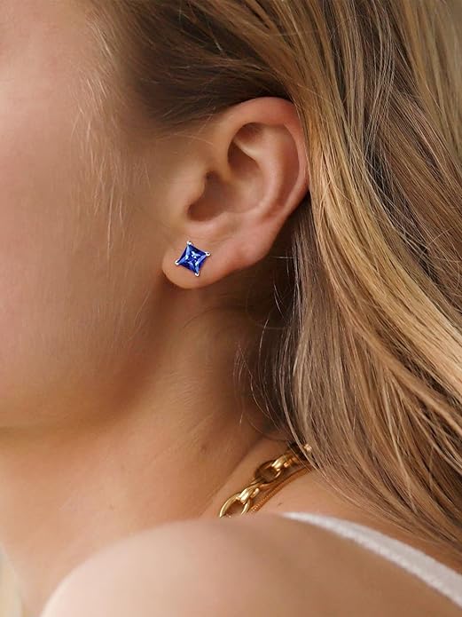 Boucles d'oreilles en saphir taille princesse minimalistes | Or blanc
