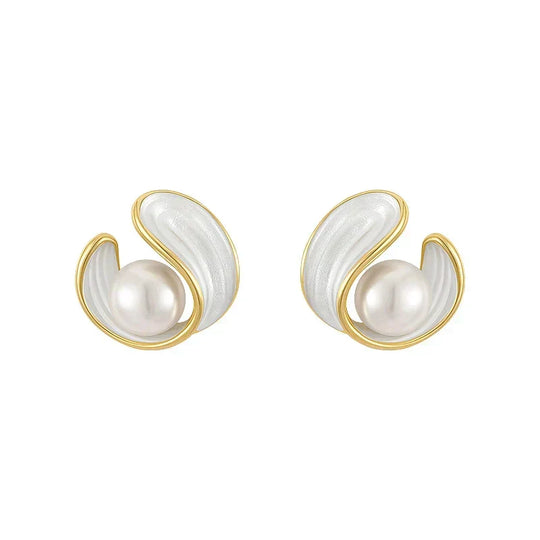 Boucles d'oreilles pendantes luxueuses en opale blanche et perles en or
