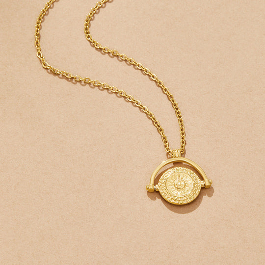 Collier Pièce de Monnaie Soleil en Or