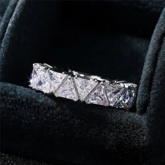 Bague en Pierre Triangle Vintage