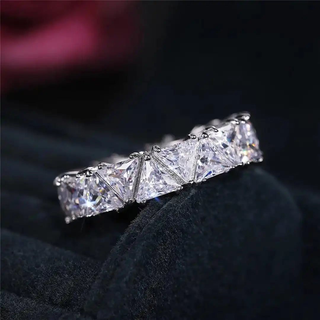 Bague en Pierre Triangle Vintage