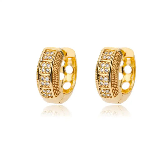 Boucles d'oreilles créoles en zircon cubique intemporel