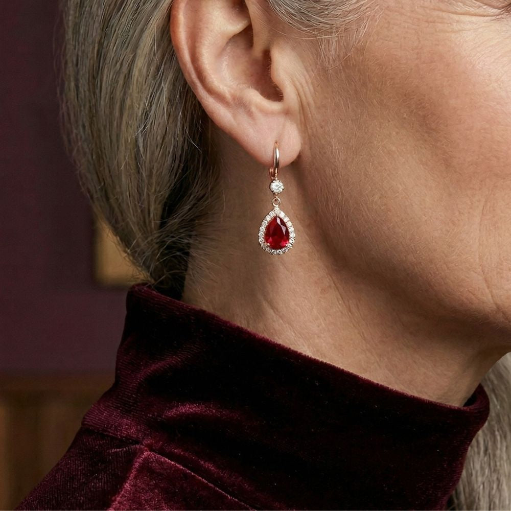 Boucles d'oreilles en forme de goutte de rubis