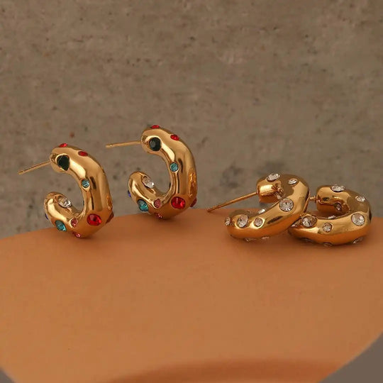 Boucles d'oreilles créoles en zircon doré scintillant