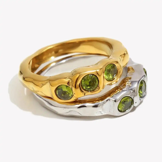 Bague Vintage en Or Incrustée de Gemmes