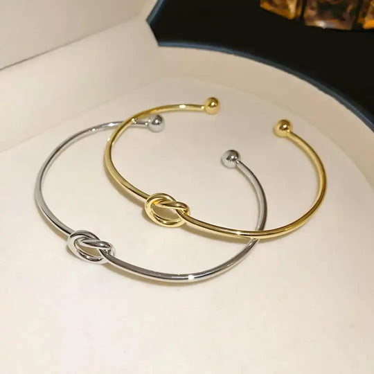 Bracelet Ajustable en Nœud Doré