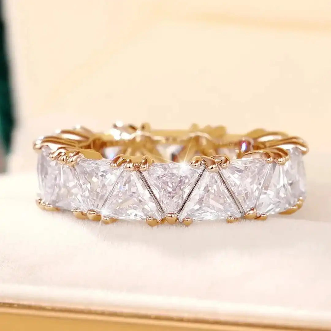 Bague en Pierre Triangle Vintage
