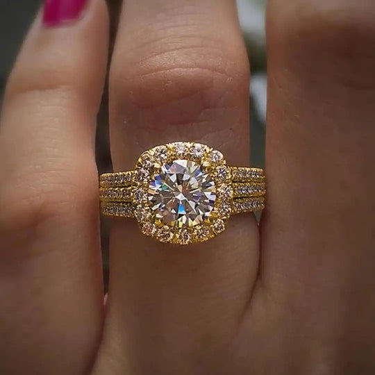 Bague Énonciatrice Halo Pavé en Coussin