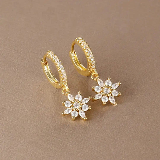 Boucles d'oreilles pendantes en cristal classique en forme de flocon de neige