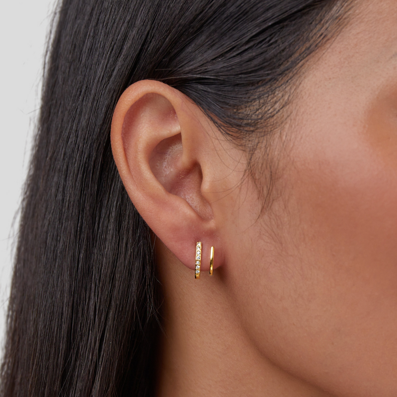 Boucles d'Oreilles en Or 18K et Cristal en Forme de Griffe