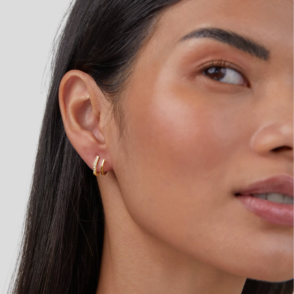 Boucles d'Oreilles en Or 18K et Cristal en Forme de Griffe