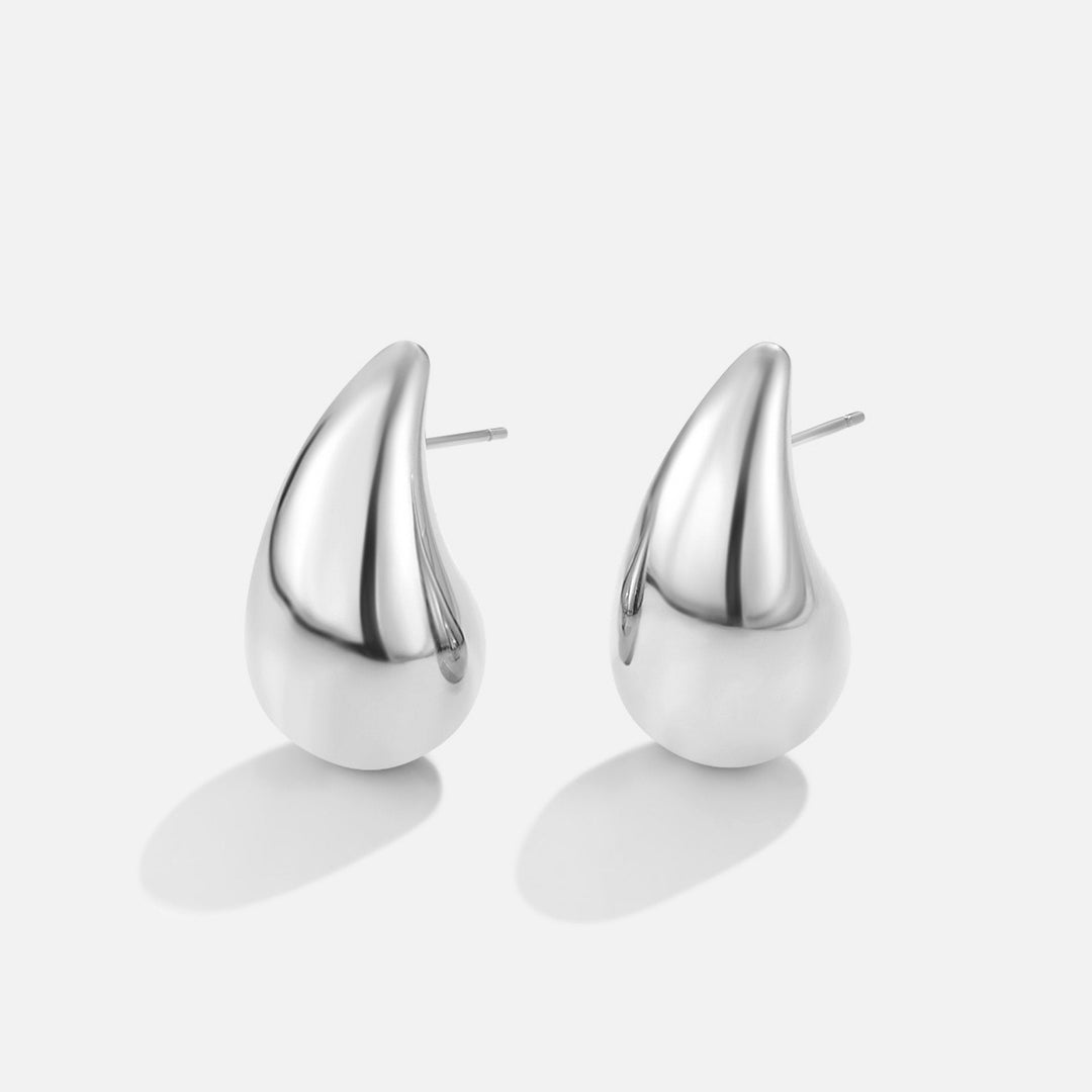 Boucles d'oreilles Amara en argent en forme de goutte