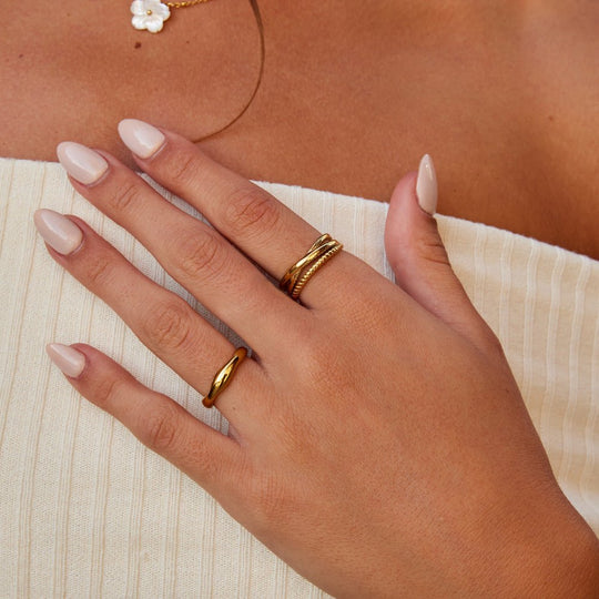 Bague Croisée Tordue Ara