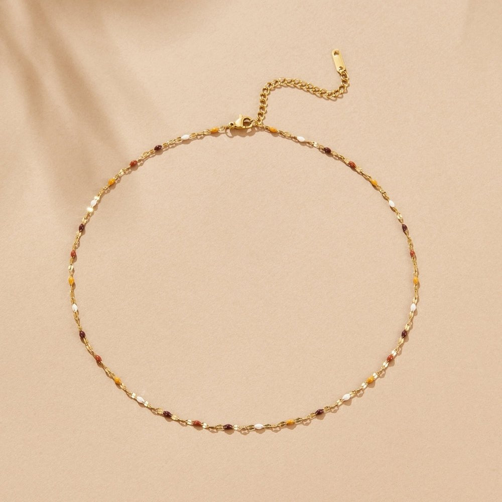 Collier en perles de pierre Aurora