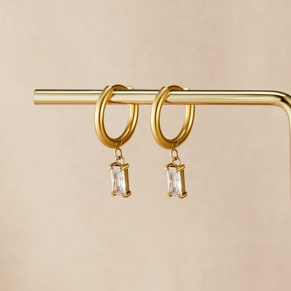 Boucles d'oreilles en cristal blanc Avery