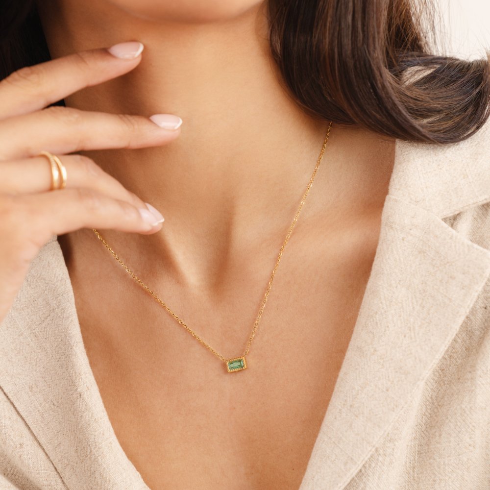 Collier Baguette avec Pierre de Naissance