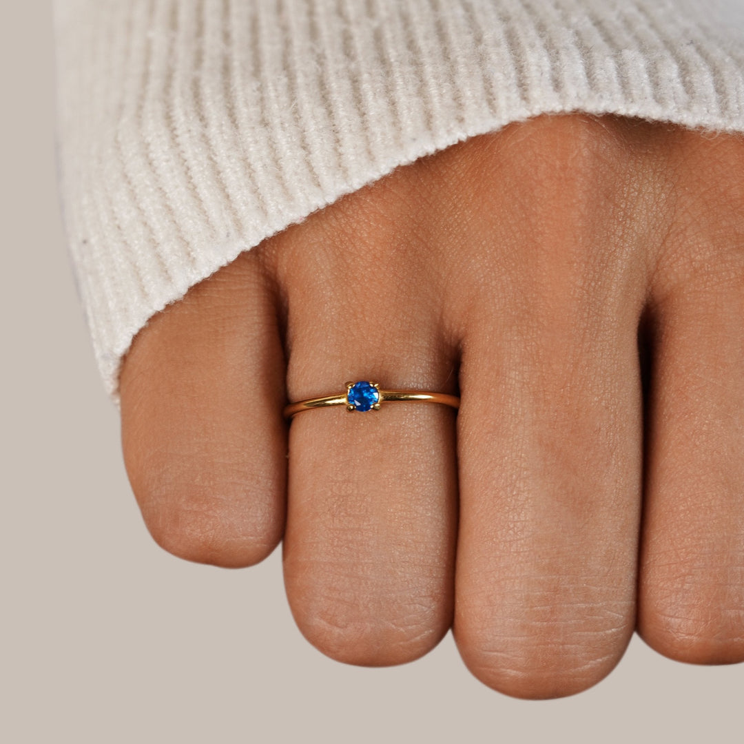 Bague en Or 18K avec Pierre de Naissance