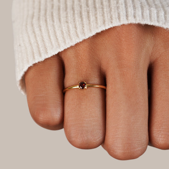 Bague en Or 18K avec Pierre de Naissance