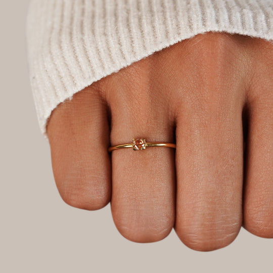 Bague en Or 18K avec Pierre de Naissance