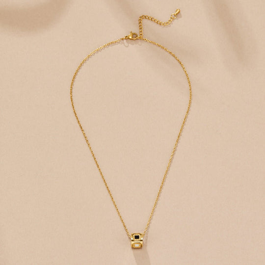 Collier Pendentif Cube en Agate Noire