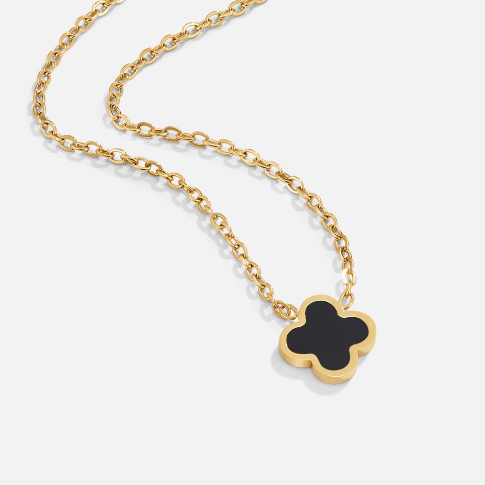 Collier Black Clover