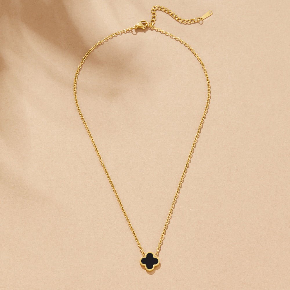 Collier Black Clover