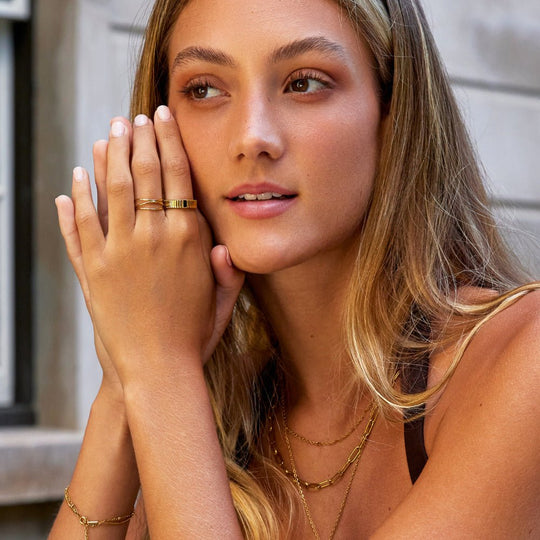 Bague en Cristal Noir Canellé