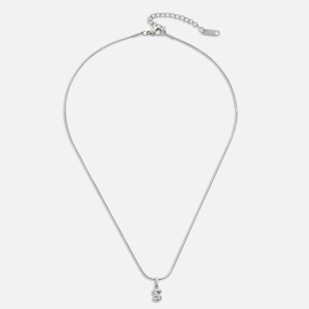 Collier en lettres bulles