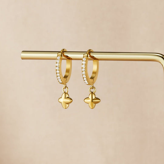 Boucles d'oreilles créoles en forme de pétale de bulle