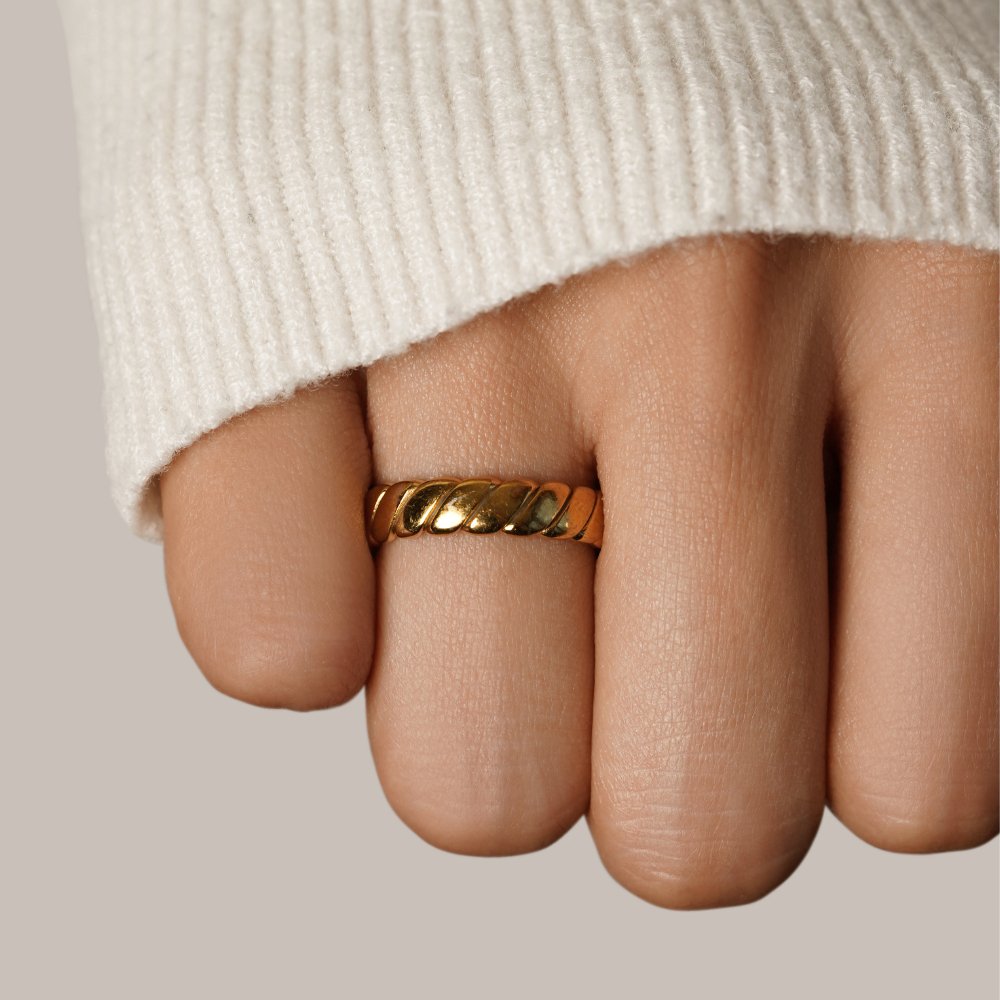 Bague Infinity Tordue Calira