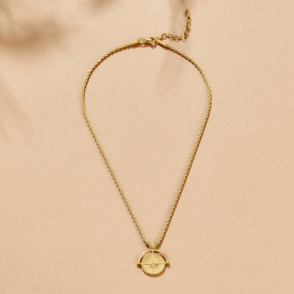 Collier de pièce d'or céleste