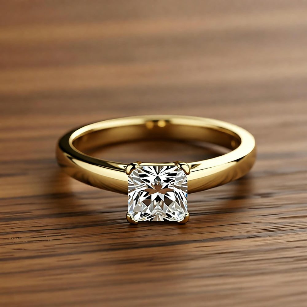 Bague carrée en cristal et or blanc