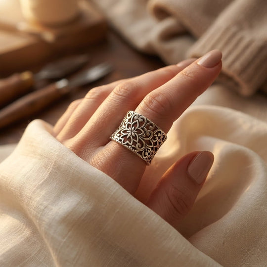 Bague en Filigrane Argenté Ornée