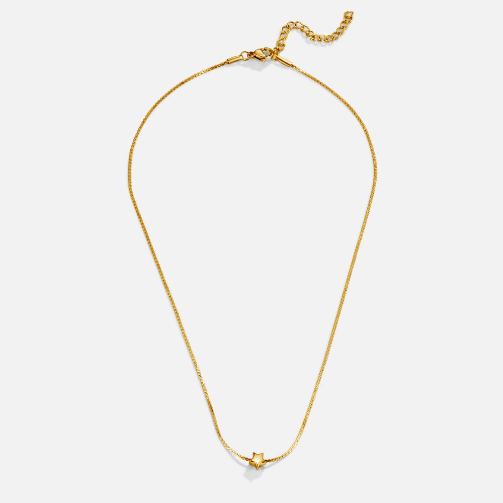Collier en or avec pendentif étoile délicate