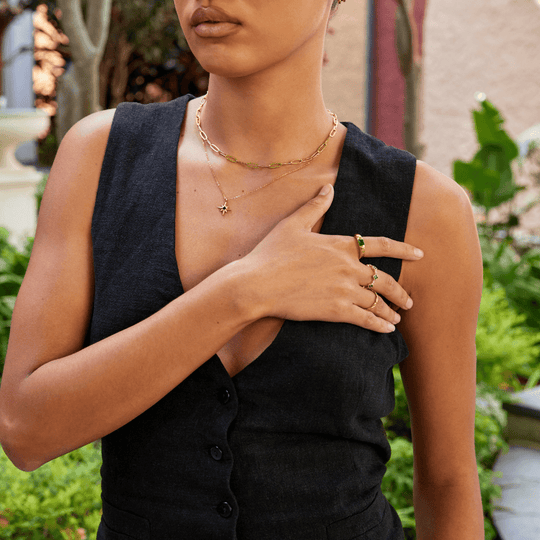 Bague en Or Écarlate et Émeraude