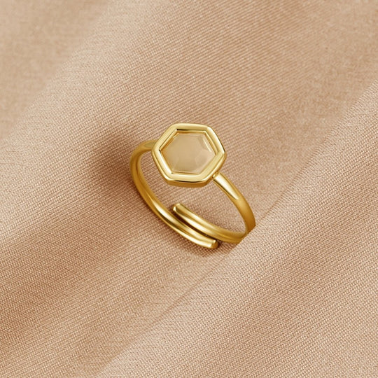 Bague en Or avec Pierre Ember