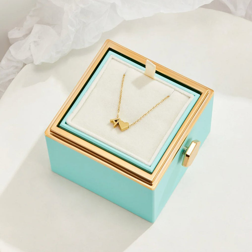 Collier en Or "Amour Éternel" et Lettre