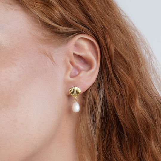 Boucles d'Oreilles Perles d'Eau Douce et Coquillage en Or