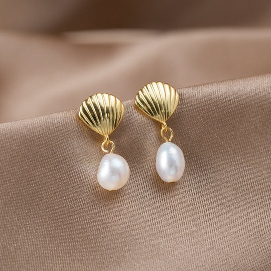 Boucles d'Oreilles Perles d'Eau Douce et Coquillage en Or